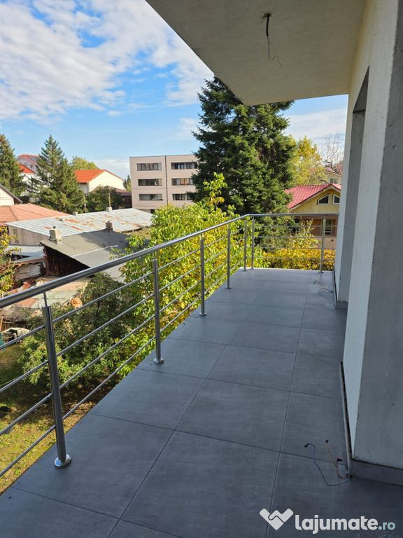 Apartament nou 3 camere - Str. Grigore Voda - zona Branco...