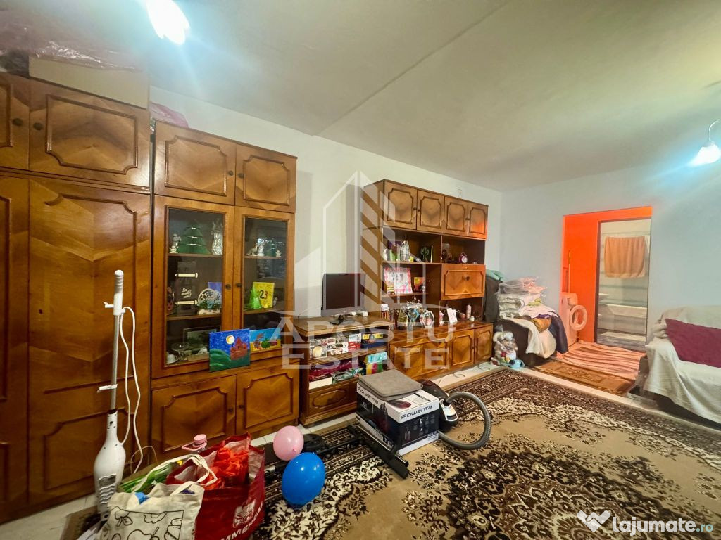 Apartament 2 camere,etaj 2, centrala proprie,zona Lipovei