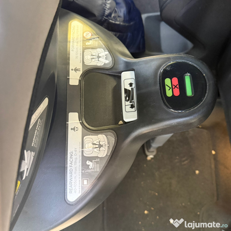 Scaun auto rotativ copii Joie