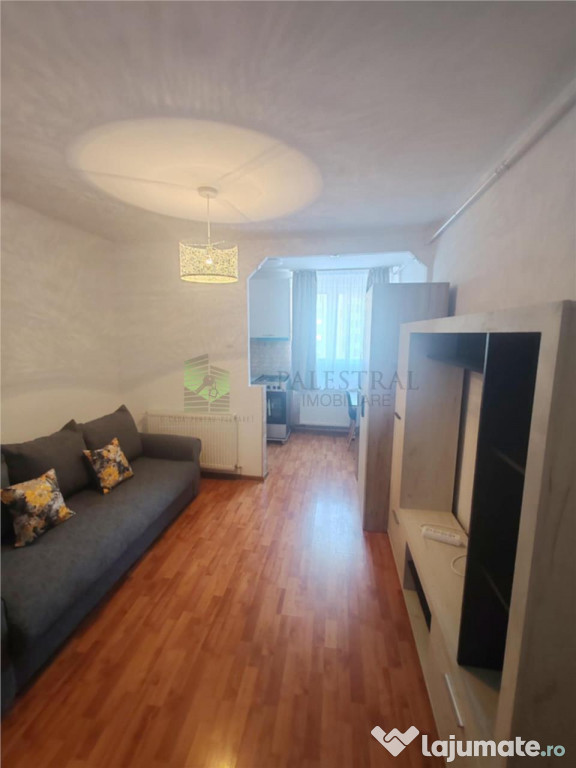 Garsoniera zona Judetean mobilata-utilata,300 Euro