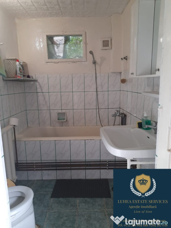 Casă 4 camere,atelier de lucru,seră,Resita,Caras-Severin,Muncitoresc