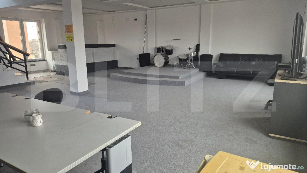 Apartament 4 camere, 230 mp, zona Careiului