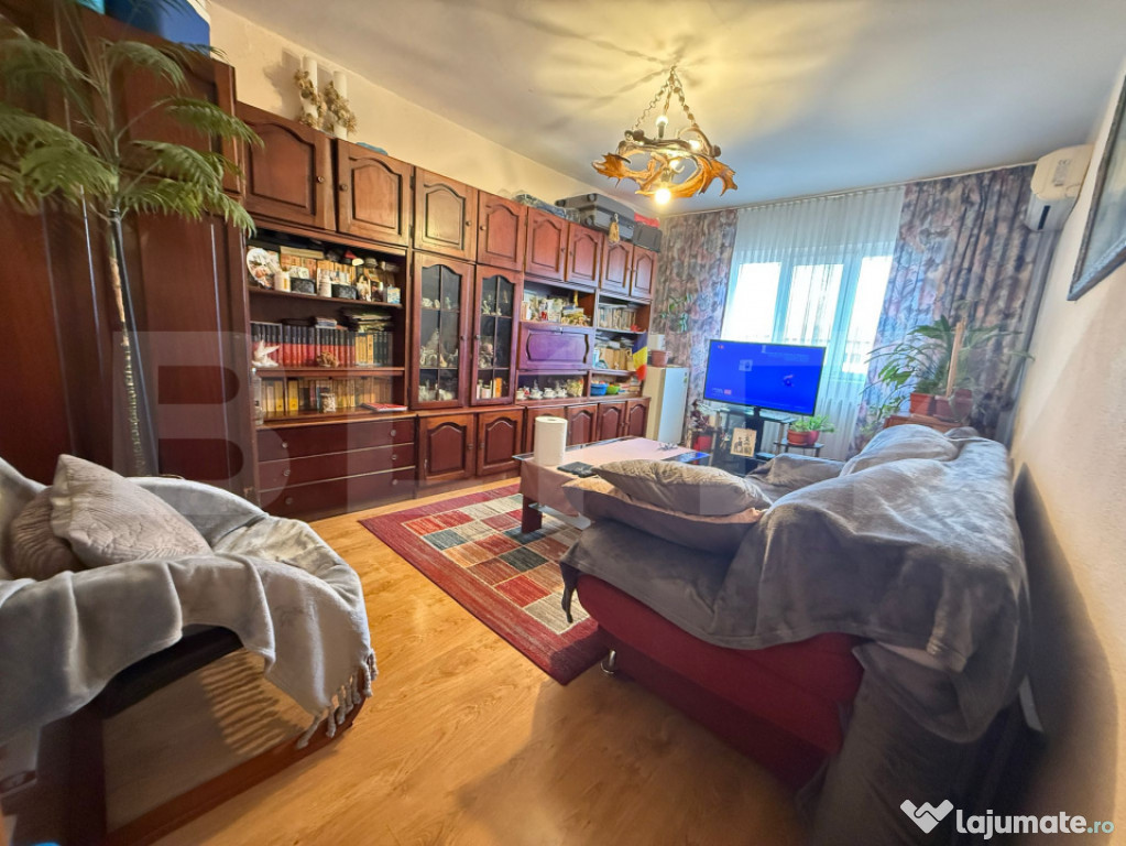 Apartament 2 camere, zona Mall