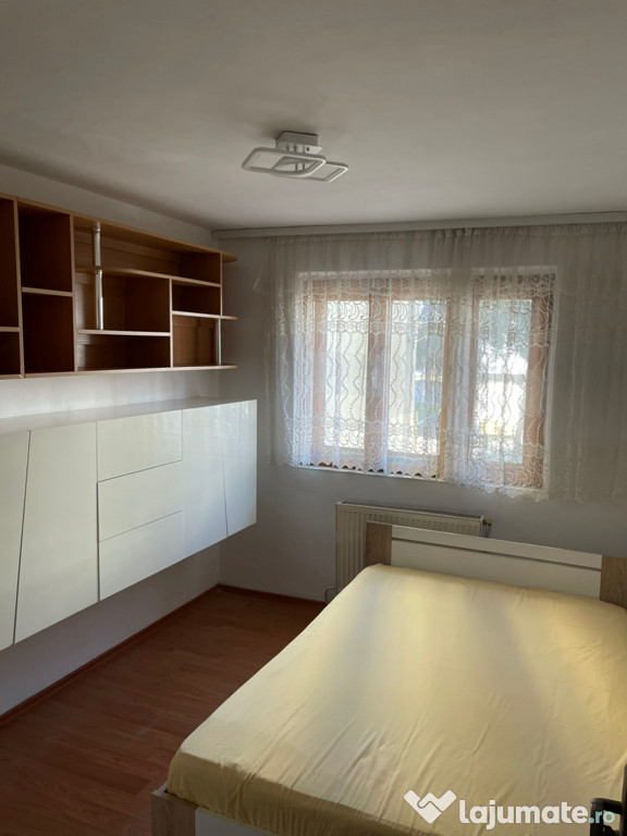 Apartament de închiriat