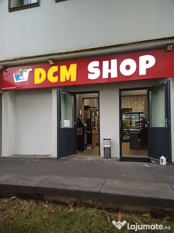 Vand reclama luminoasa volumetrica 5,65m X 80cm pret 1500euro