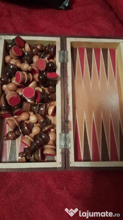 Vand mini-tabla de sah si 2 seturi de piese