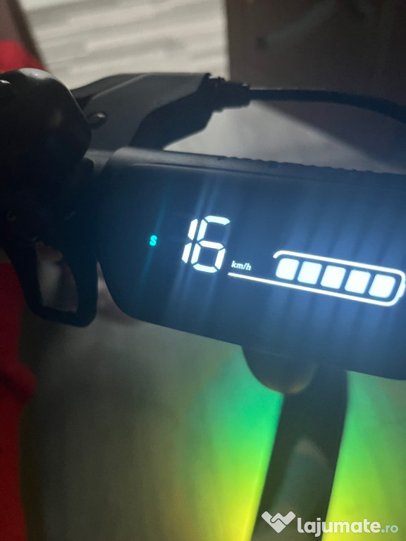 Vand trotineta electrica