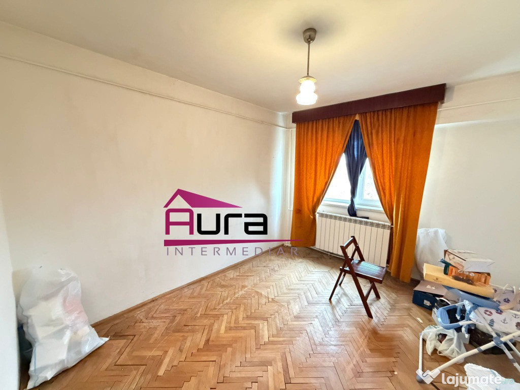 Apartament 4 camere zona C.E.C
