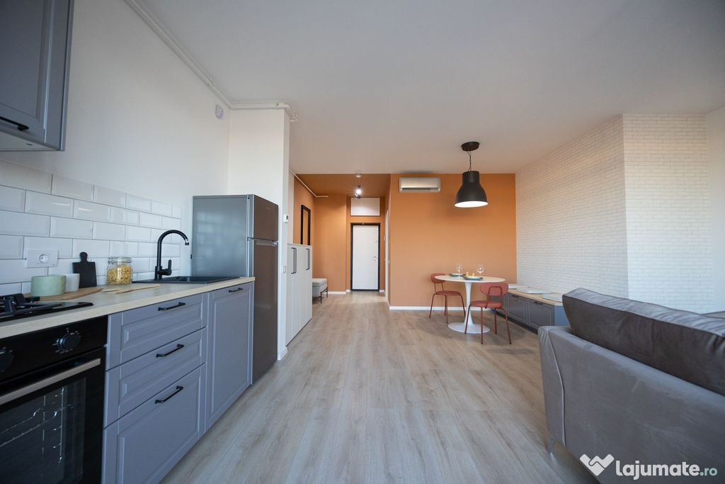 Apartament mobilat și utilat disponibil în blocul R38, ...