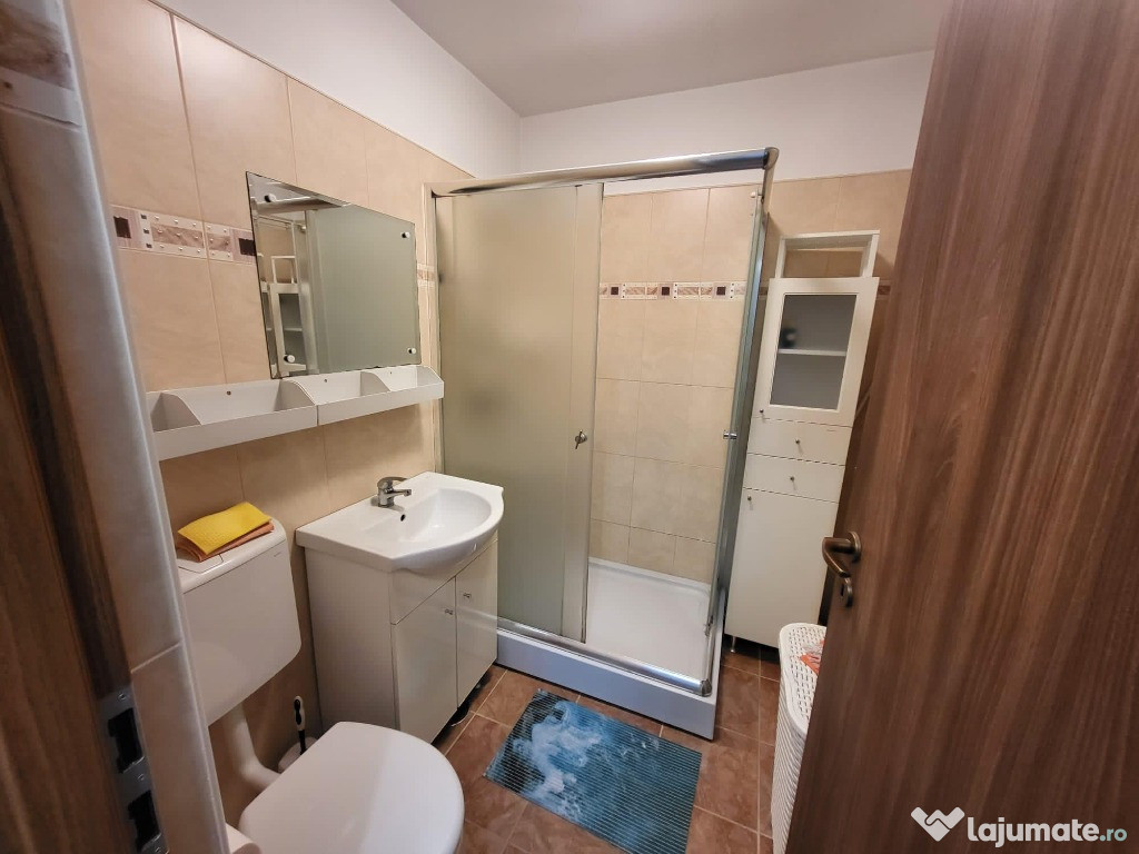 Vand apartament 2 camere