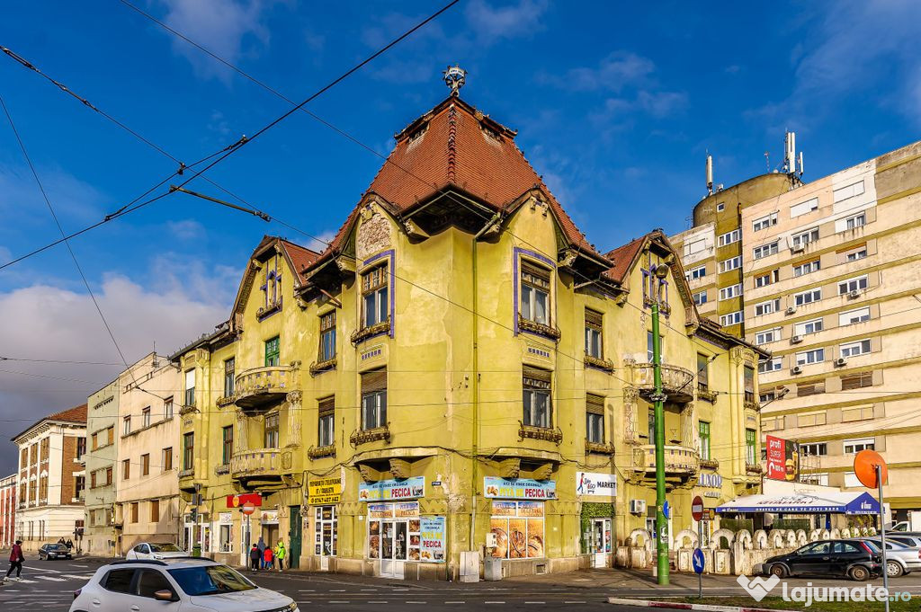 Apartament 4 camere, etaj 1, în Palatul Steiner, Arad