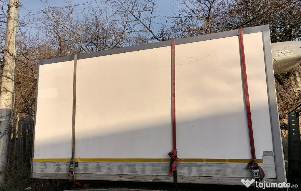 Cub frigorific container, magazie duba