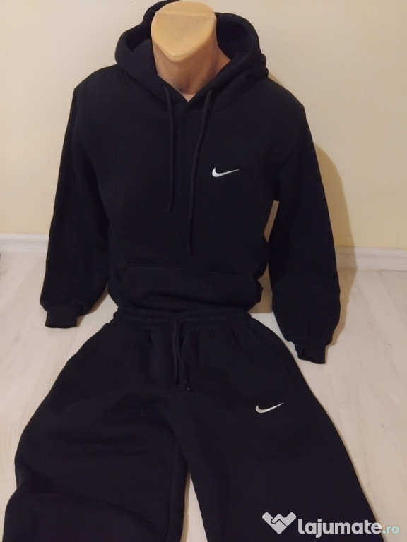 Model nou! Trening Nike gros.