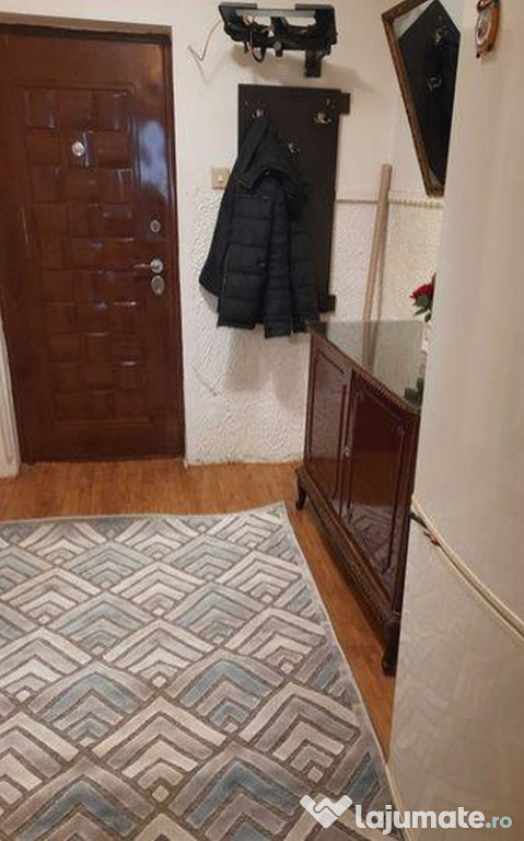 Vitan mall etaj 8 decomandat