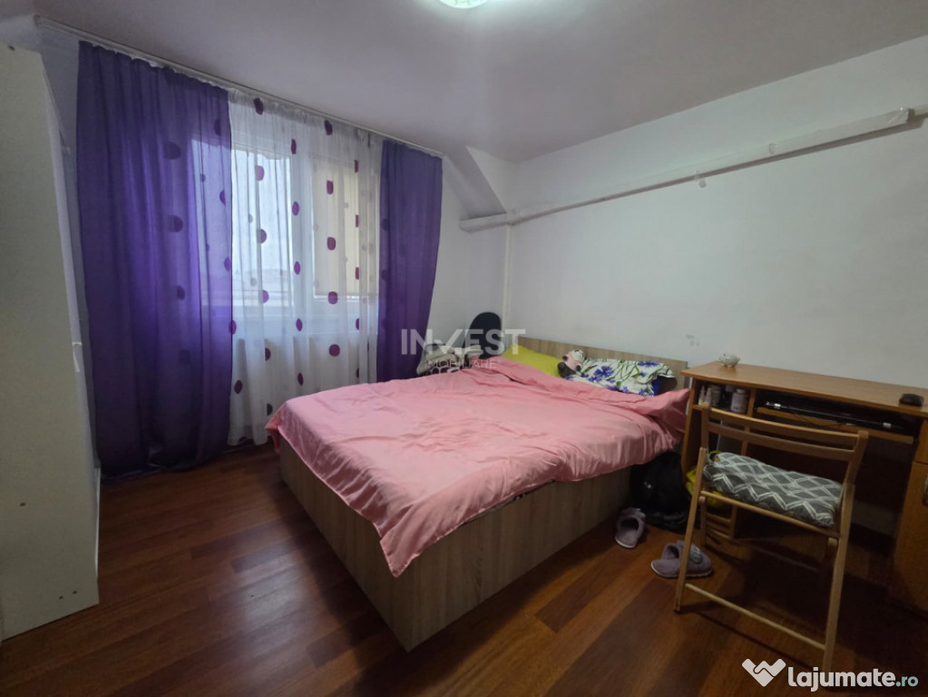 DE VANZARE-APARTAMENT 2 CAMERE-DECOMANDAT