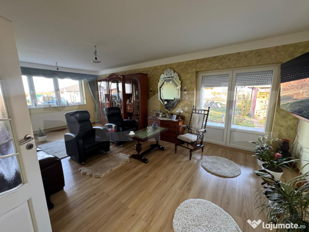 Casa de vanzare ,190mp ,zona Amatiului