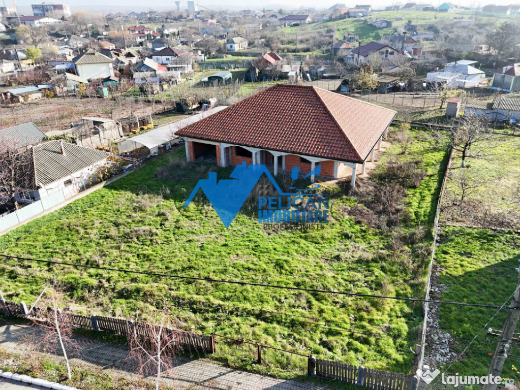 Vila LA ROSU in MAHMUDIA - DELTA DUNARII, teren 1376MP