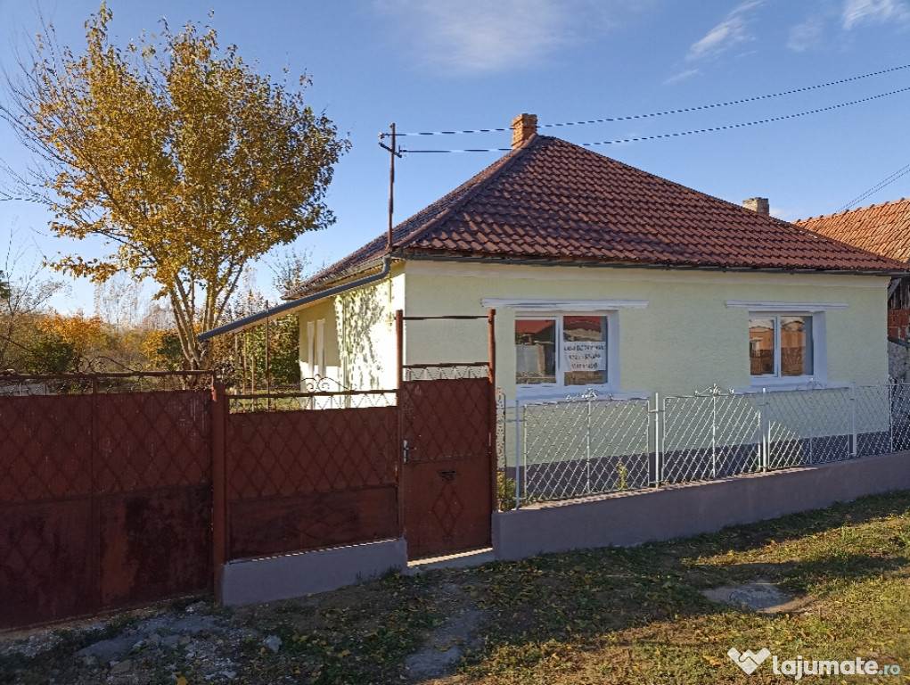 Casa 3 camere Santimreu, Bihor, la 23 km de Oradea