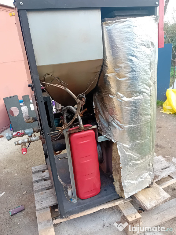 Vind centrala termica cu peleti(termosemineu) BURNIT 35Kw