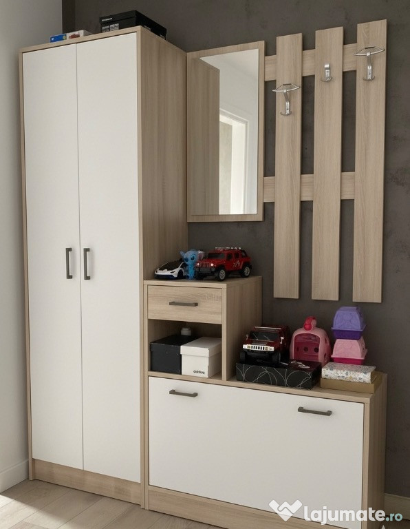 Set hol: dulap, pantofar, cuier și oglinda