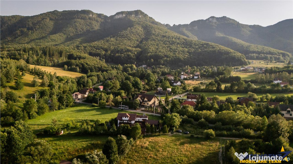 FILM! Investitie 2 in 1:Unitati independente domeniu 1.742m