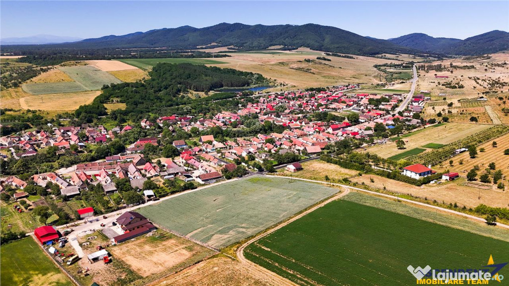 FILM! 1.400 mp, teren intravilan, in Maierus, Brasov