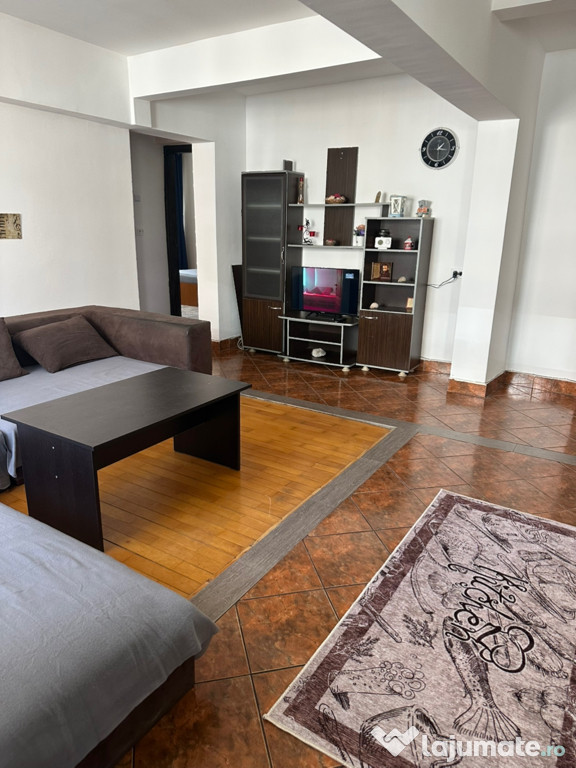 Apartament de închiriat