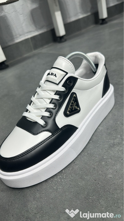 Adidasi barbati disponibil toate mărimile