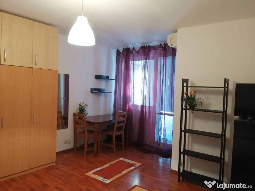 închiriez garsonieră Dristor