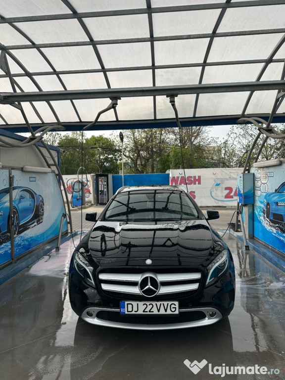 Mercedes Benz GLA