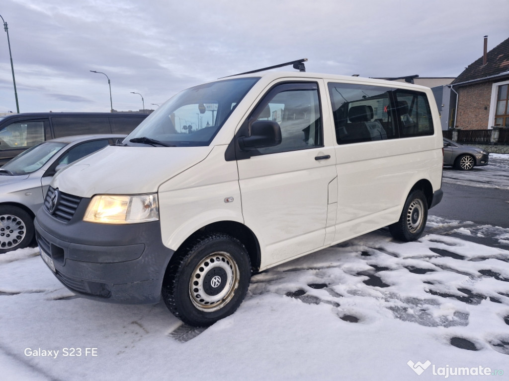 VW T5 2008,9 locuri,euro4,imp. Germania,282.000km DOVEDIBILI