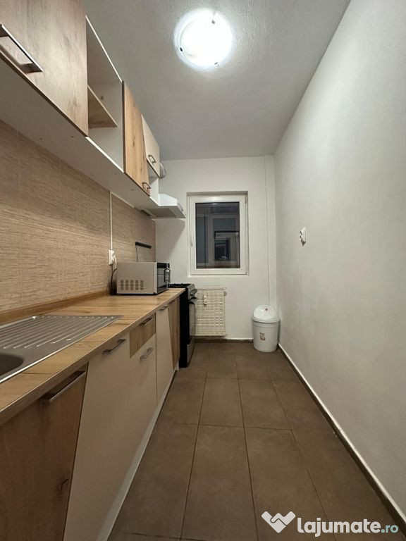 Garsoniera Decomandata - Sector 3 - Ozana