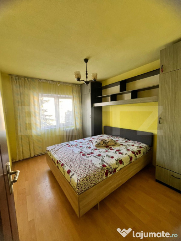 Apartament 2 camere, decomandat, etaj 2, zona Stefan Cel Mar