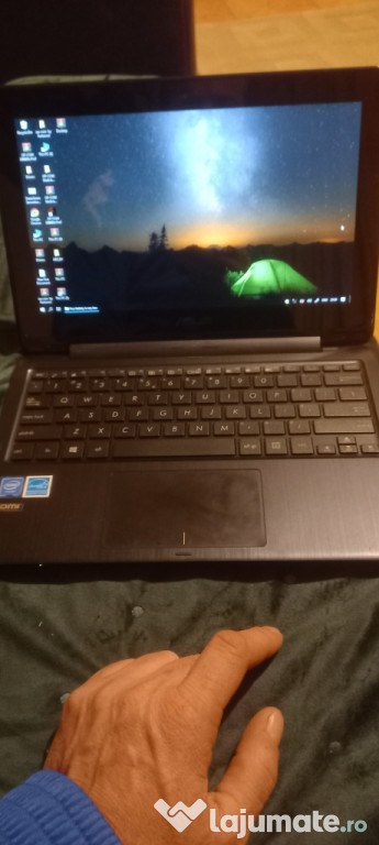 Leptop asus Windows 10,