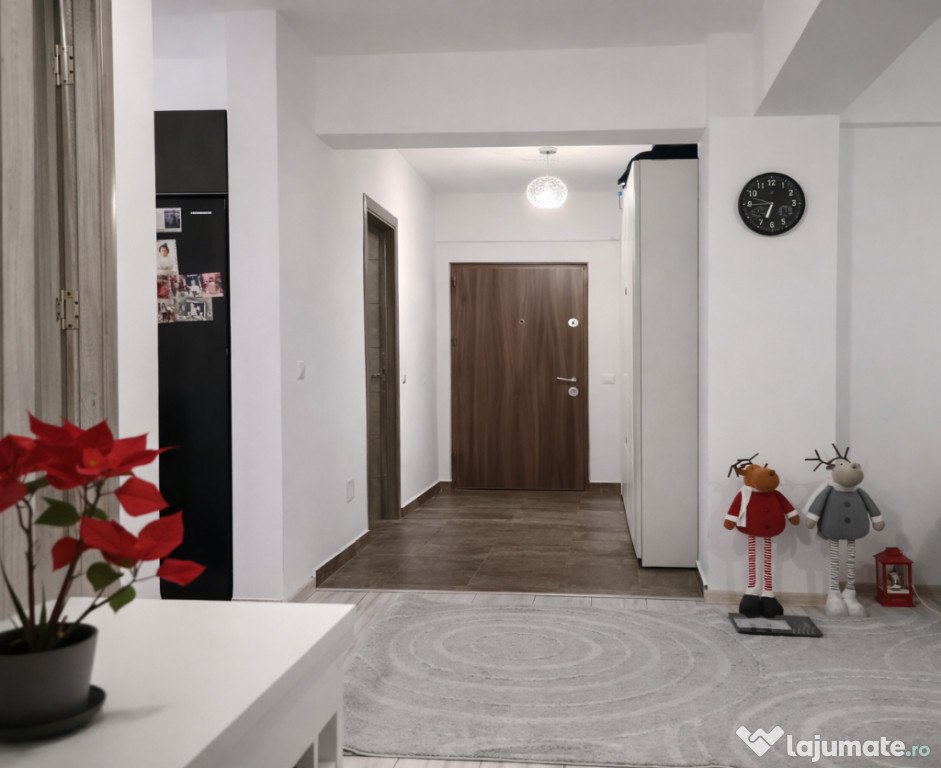 Vând Schimb Apartament 3 camere + Parcare privată 2 băi 2 balcoane - M