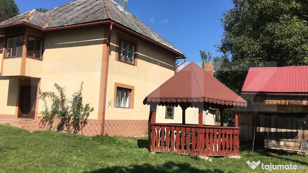 Casa spatioasa cu 4 camere, orasul Campeni