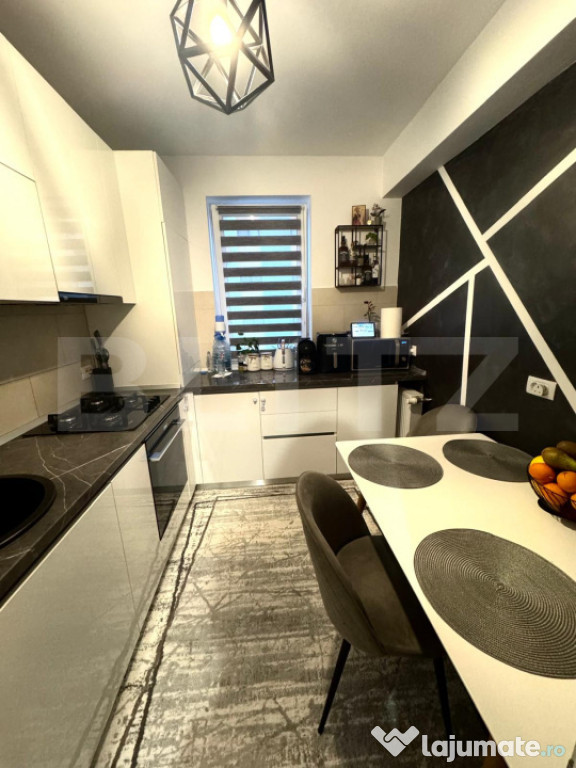 Apartament Superb, 2 camare decomandat, Tractorul, parcare