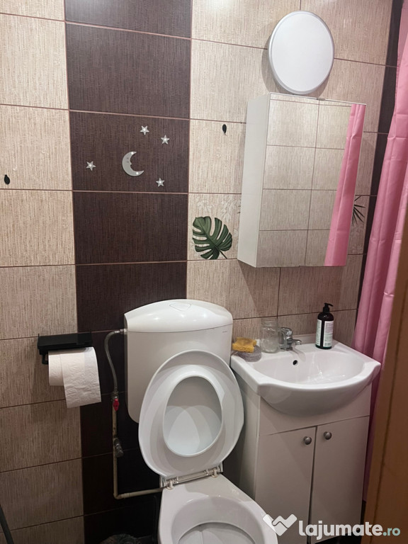 Garsonieră de închiriat