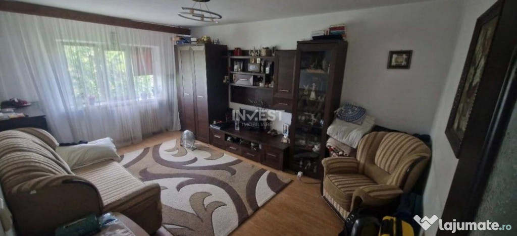 Apartament de vanzare 3 camere, decomandat, zona Canta - Ba