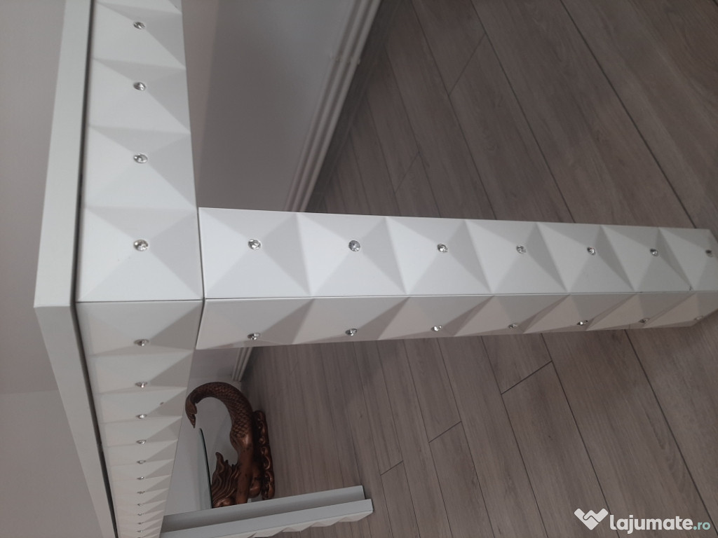 Masa extensibila cu pietre Swarovski