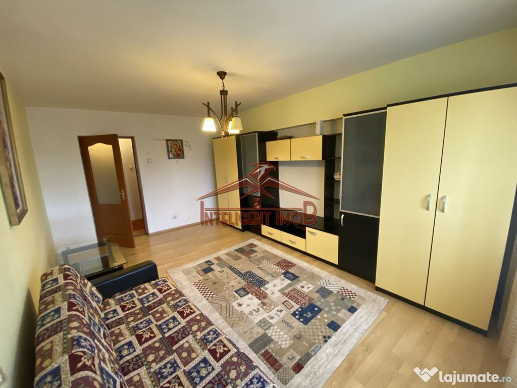 Apartament cu 3 camere pe Strada Constitutiei Judet Sibiu
