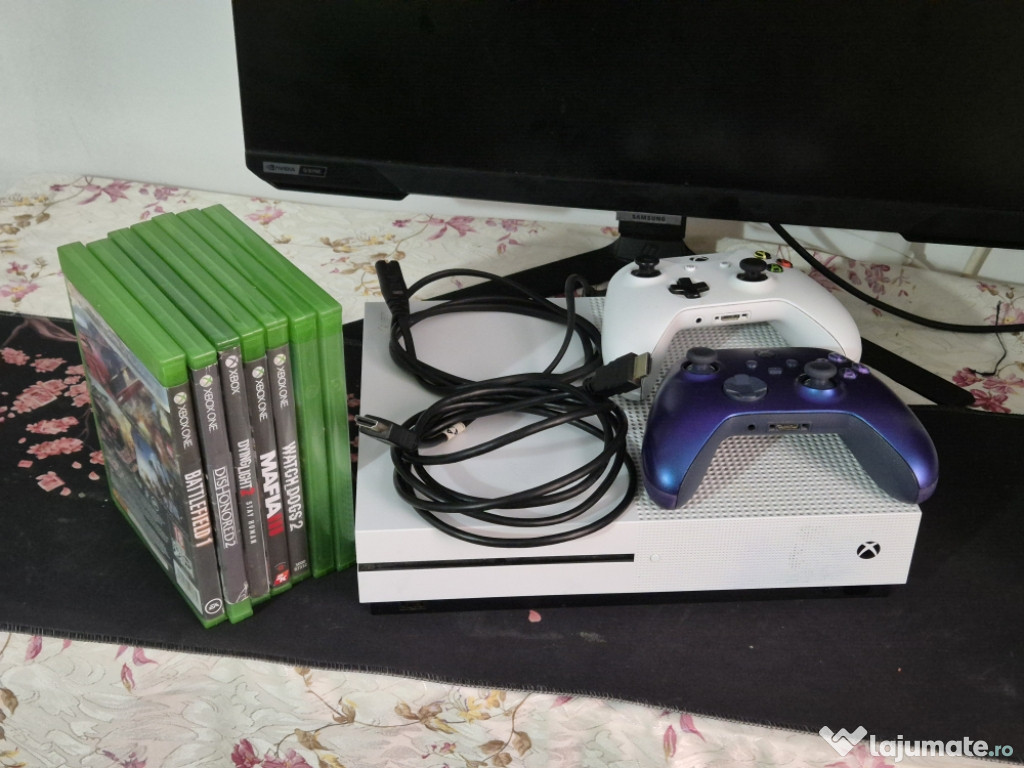 Xbox One S cu Jocuri + 2 Controllere