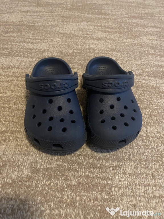Saboti Crocs bleumarin