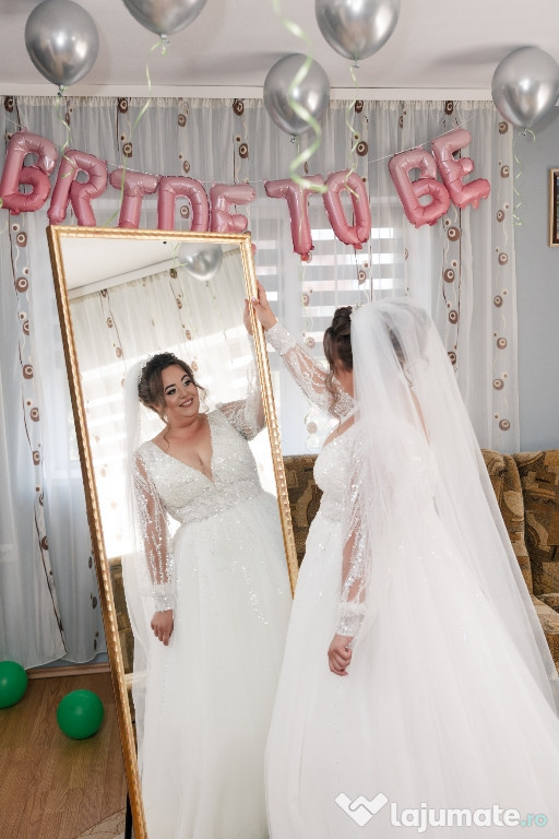 Vand rochie de mireasa