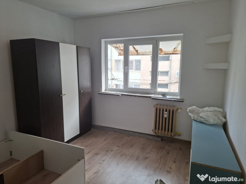 Camera de cămin, 22 mp, zona Sarari