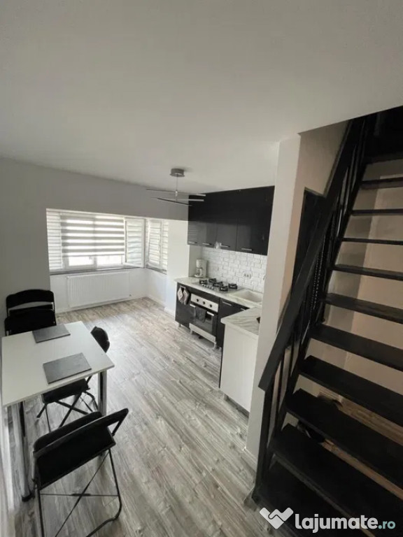 Apartament Cu 3 Camere Decomandate Zona Obcini