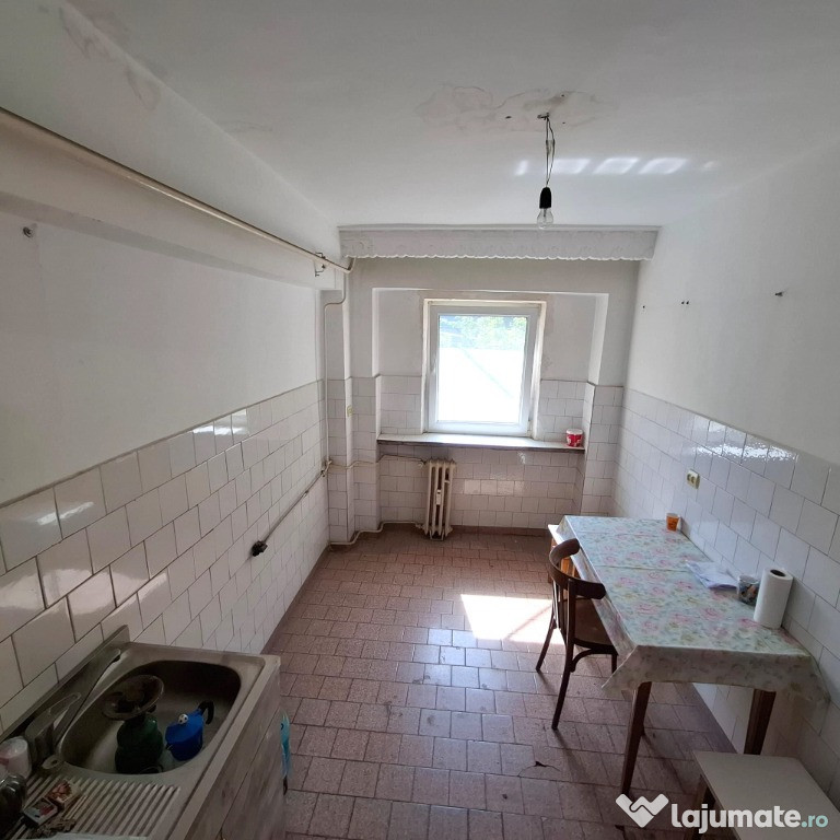 Apartament 3 camere – Ultracentral Focșani
