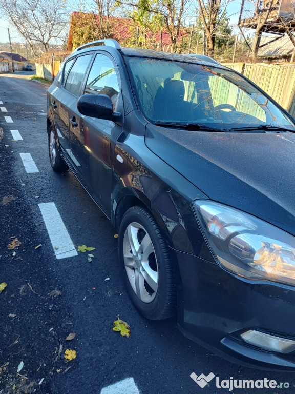 Vând Kia Ceed 2010 1.4 benzina