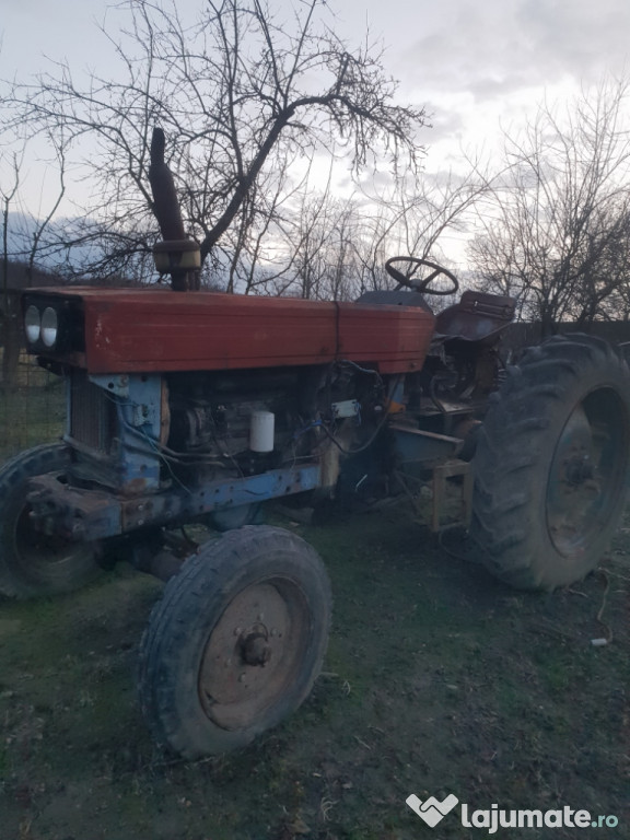 Tractor u650+plug+remorca