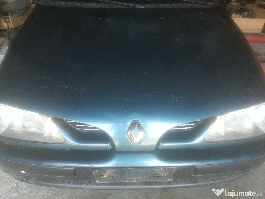 Dezmembram Renault Megane